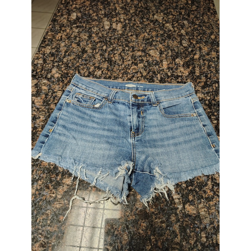 Old Navy Boyfriend Denim Cut Off Shorts Medium Wash Frayed Hem Size 4